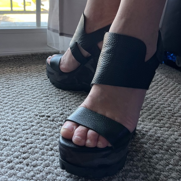 Military element platforms - Picture 2 of 15